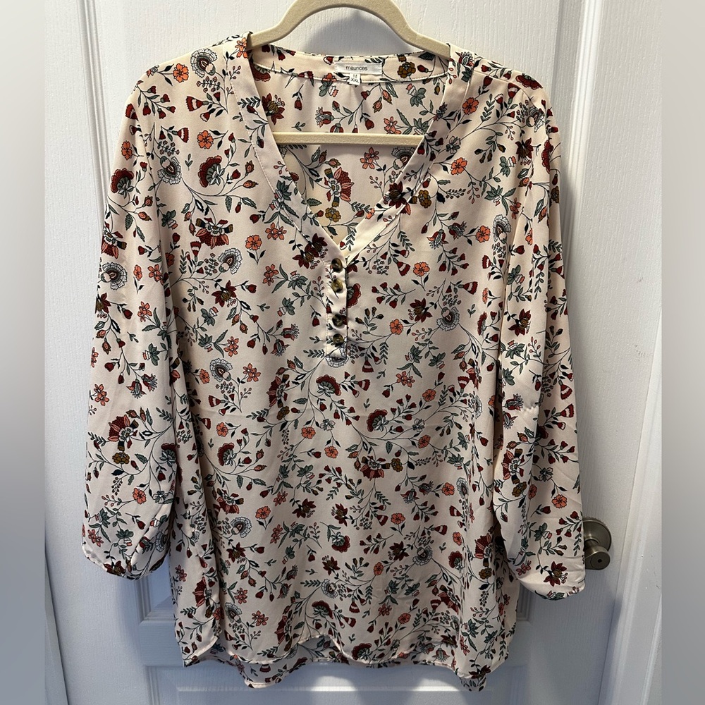 Maurice’s Floral top